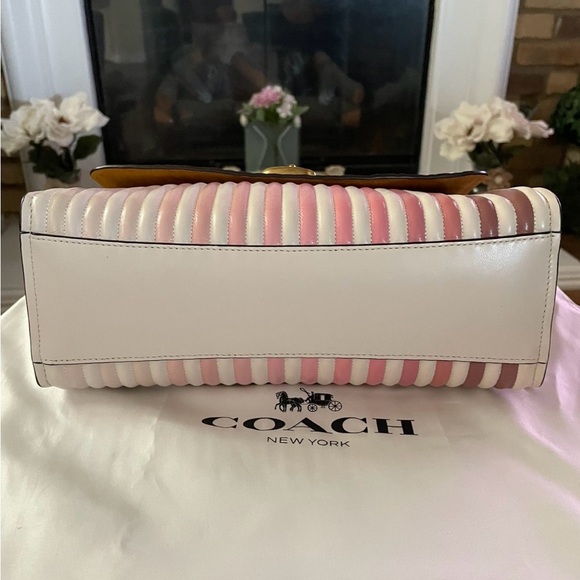 Coach Pink and Cream Shoulder Bag with Chain Strap - Picture 3 of 10